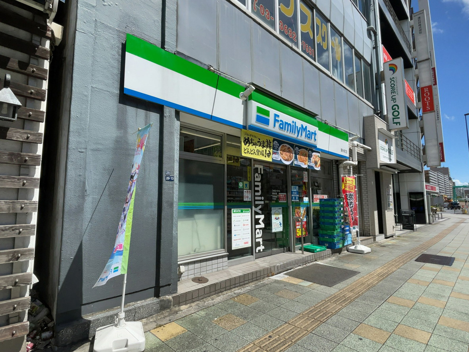 徒歩2分のファミリーマート 錦糸町店