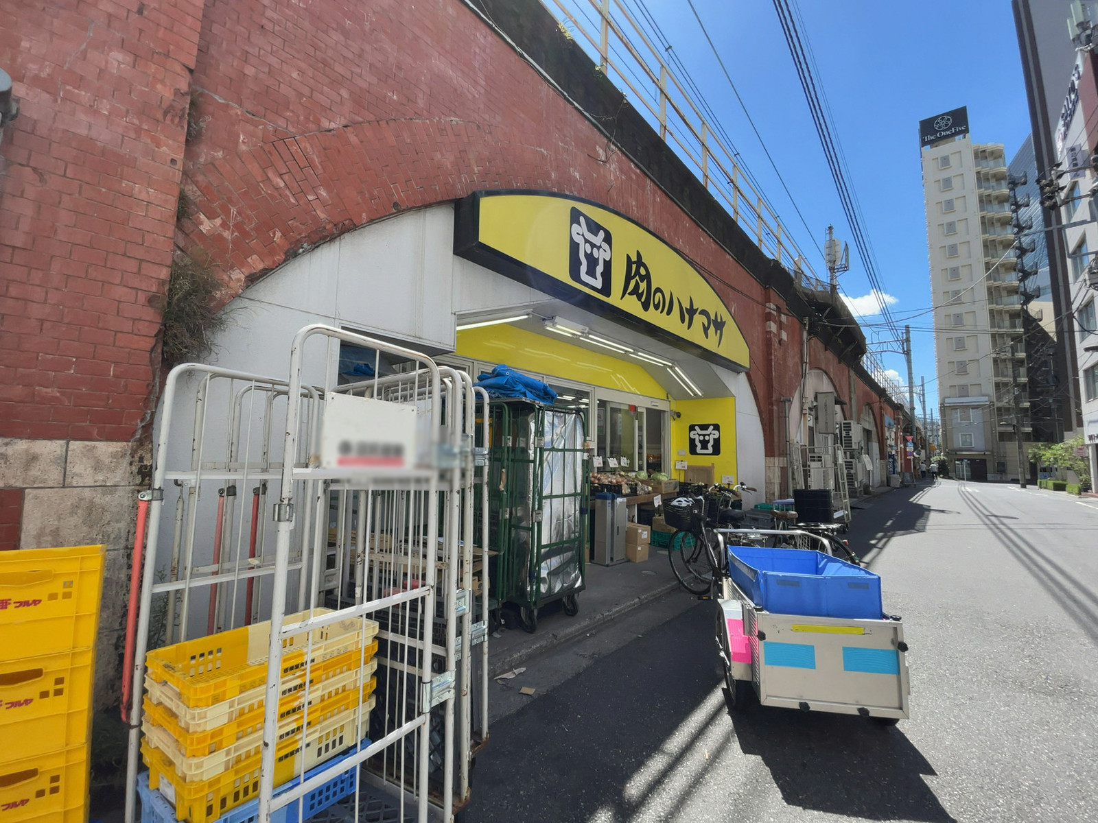 徒歩1分の肉のハナマサ 神田店