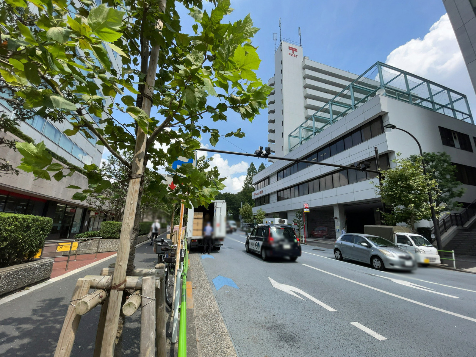 新青山ビル東館／青山ツイン前面の通り