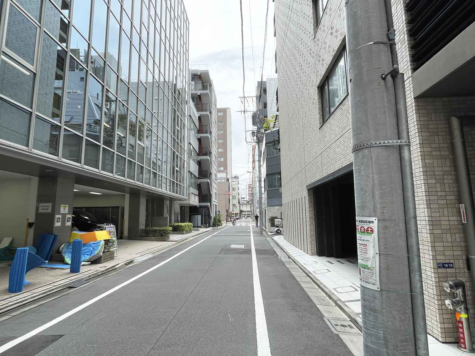 水天宮CPビル前面の通り