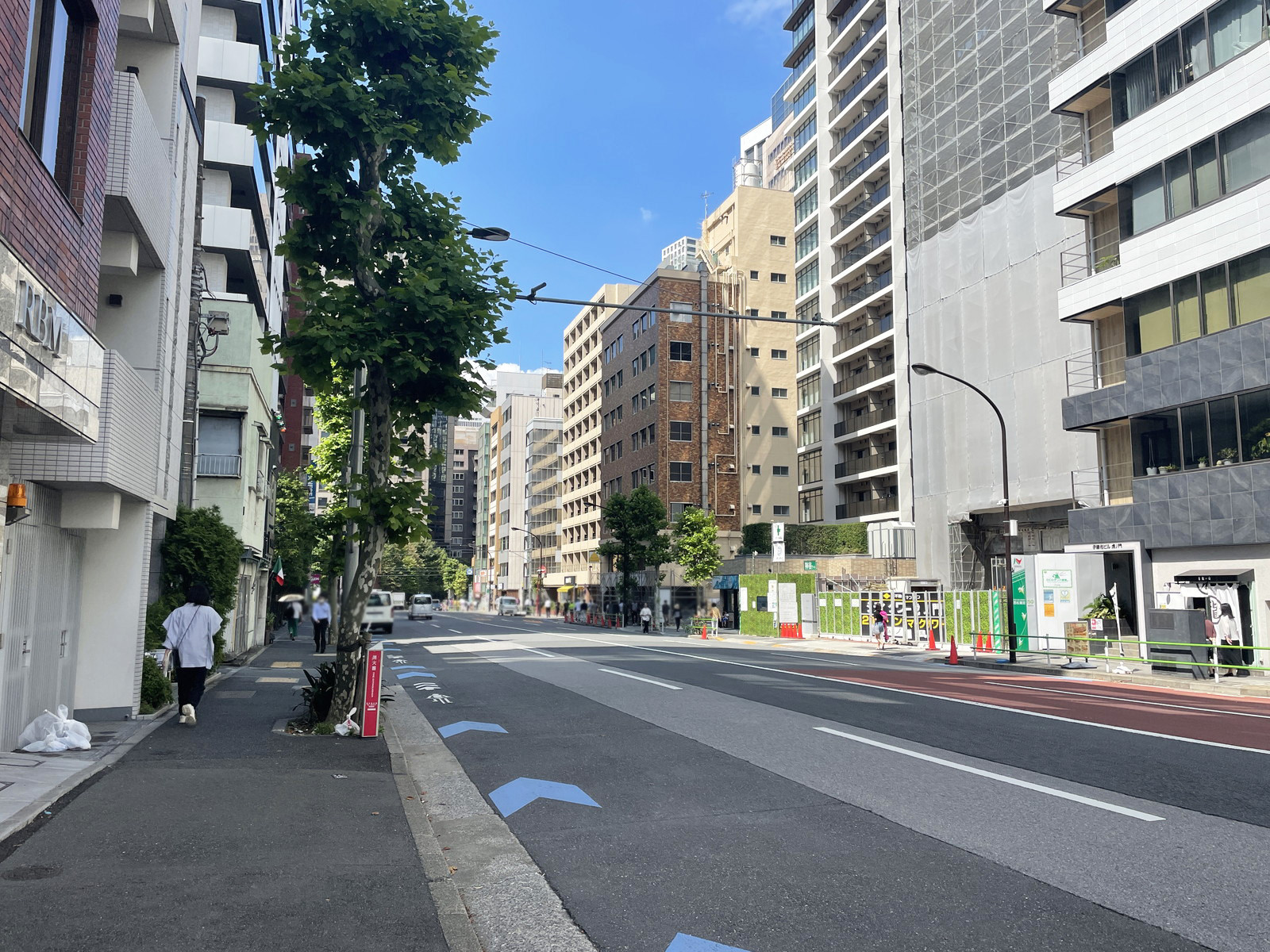 RBM虎ノ門ビル前面の通り