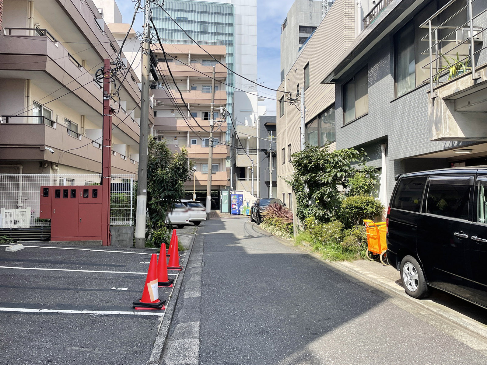 MAビル前面の通り