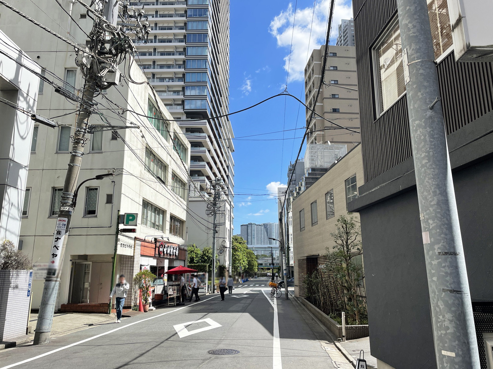 モデューロ浜松町前面の通り