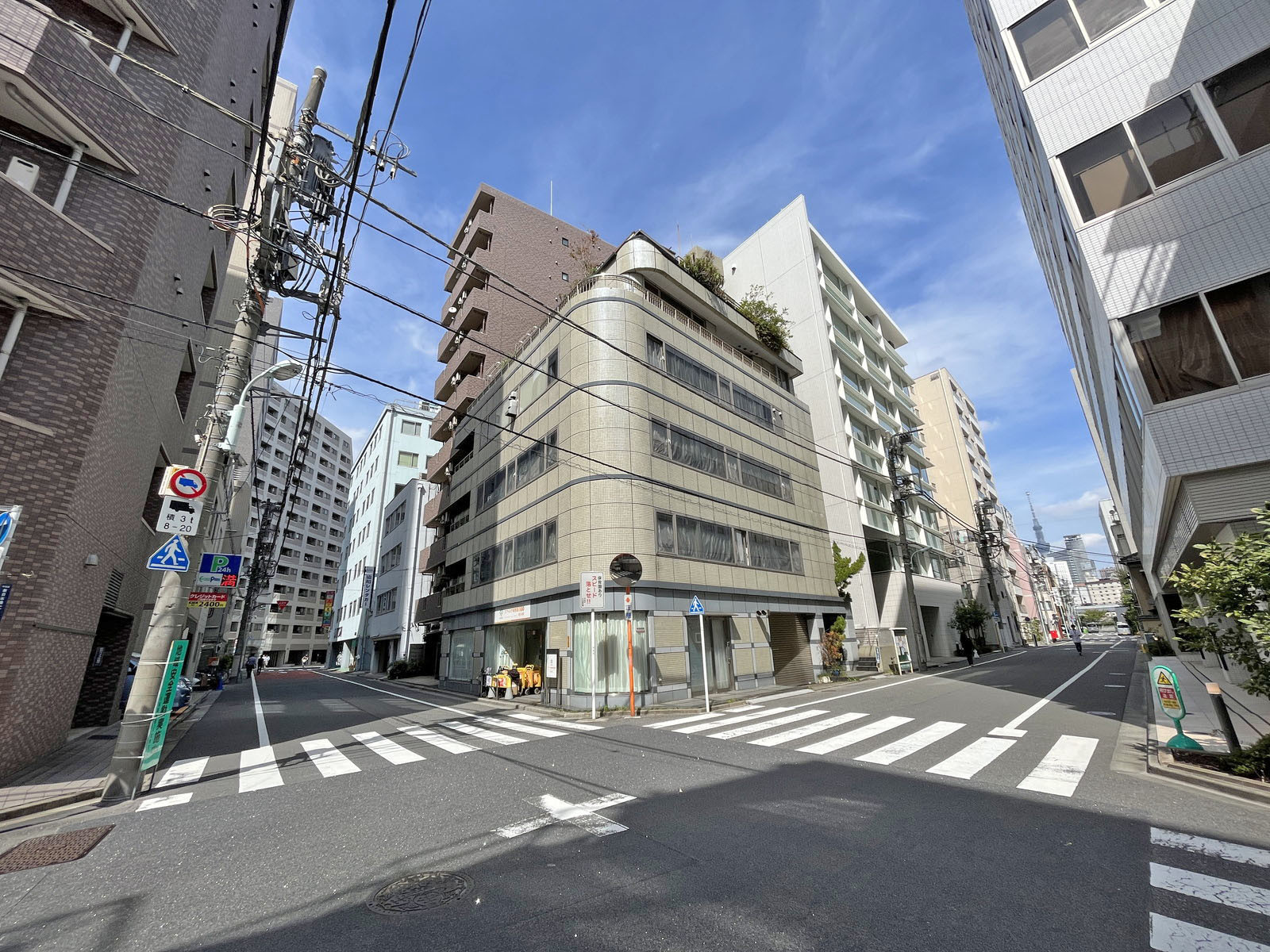 大内ビル前面通り