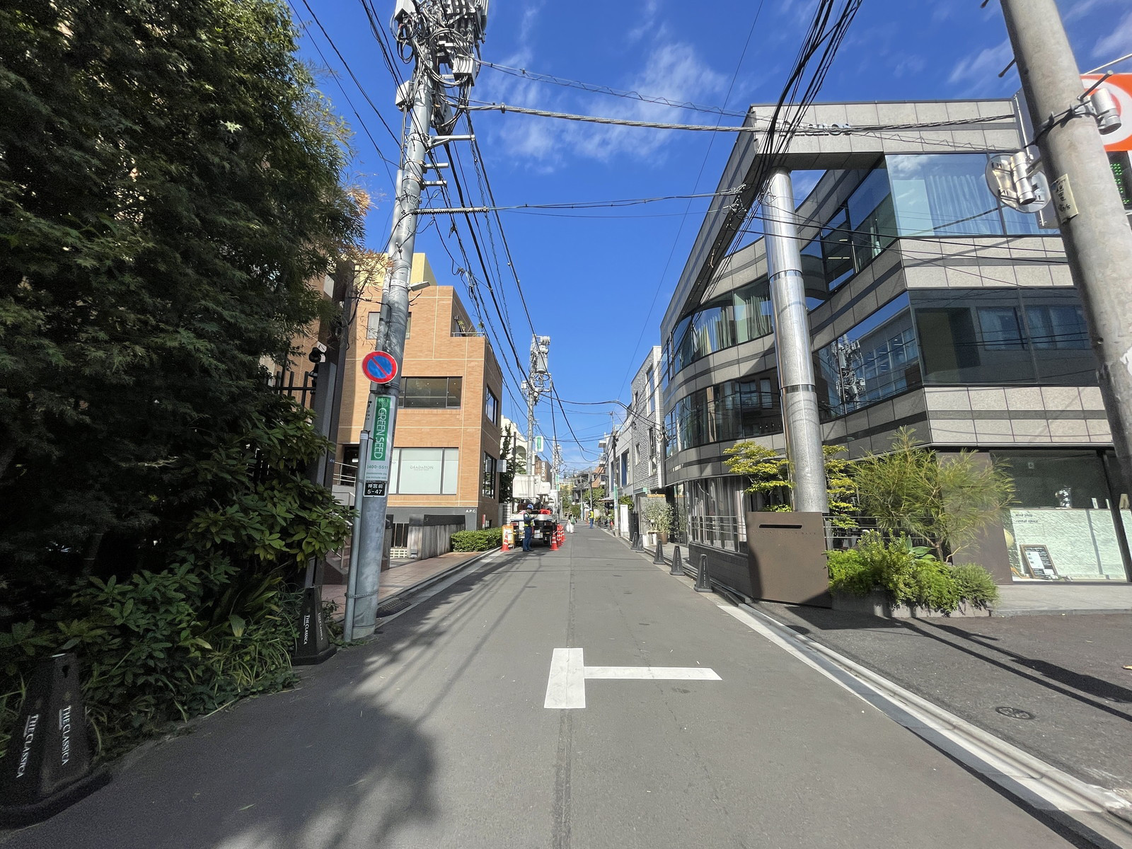 周辺は閑静なエリア