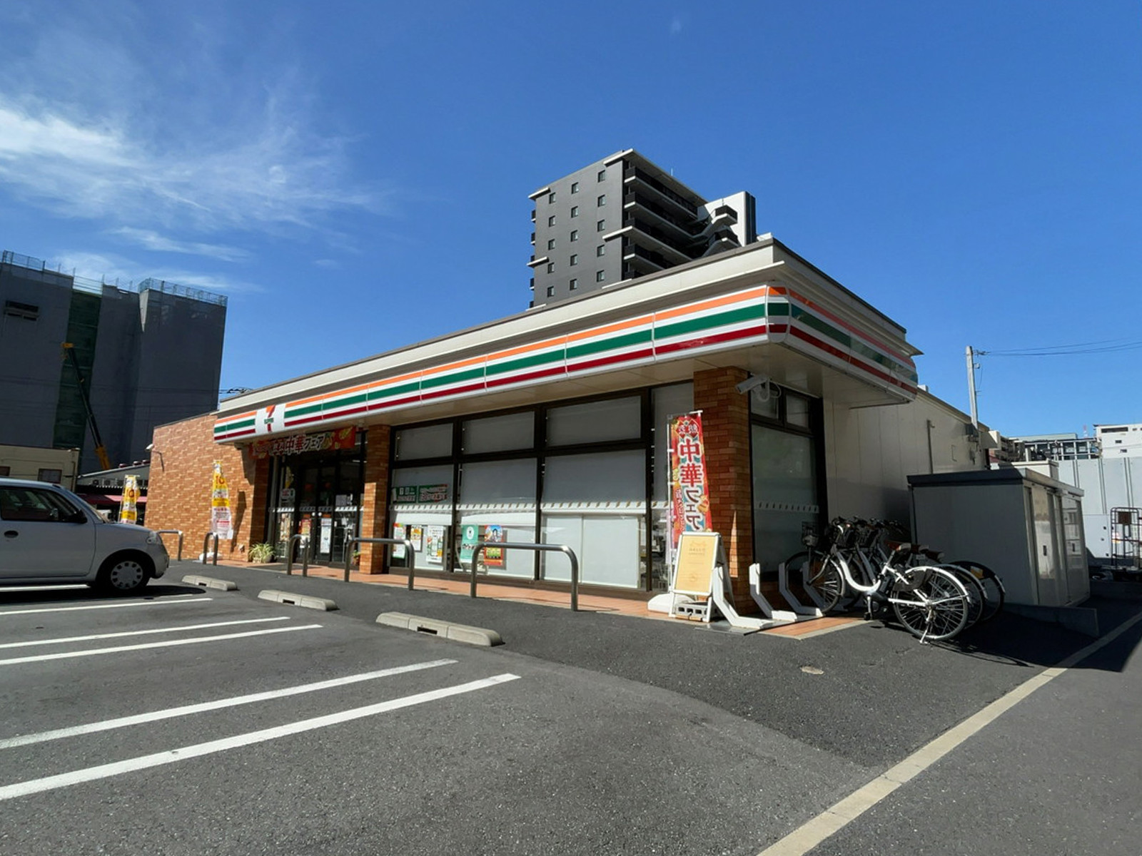 徒歩2分のセブンイレブン 千葉問屋町店