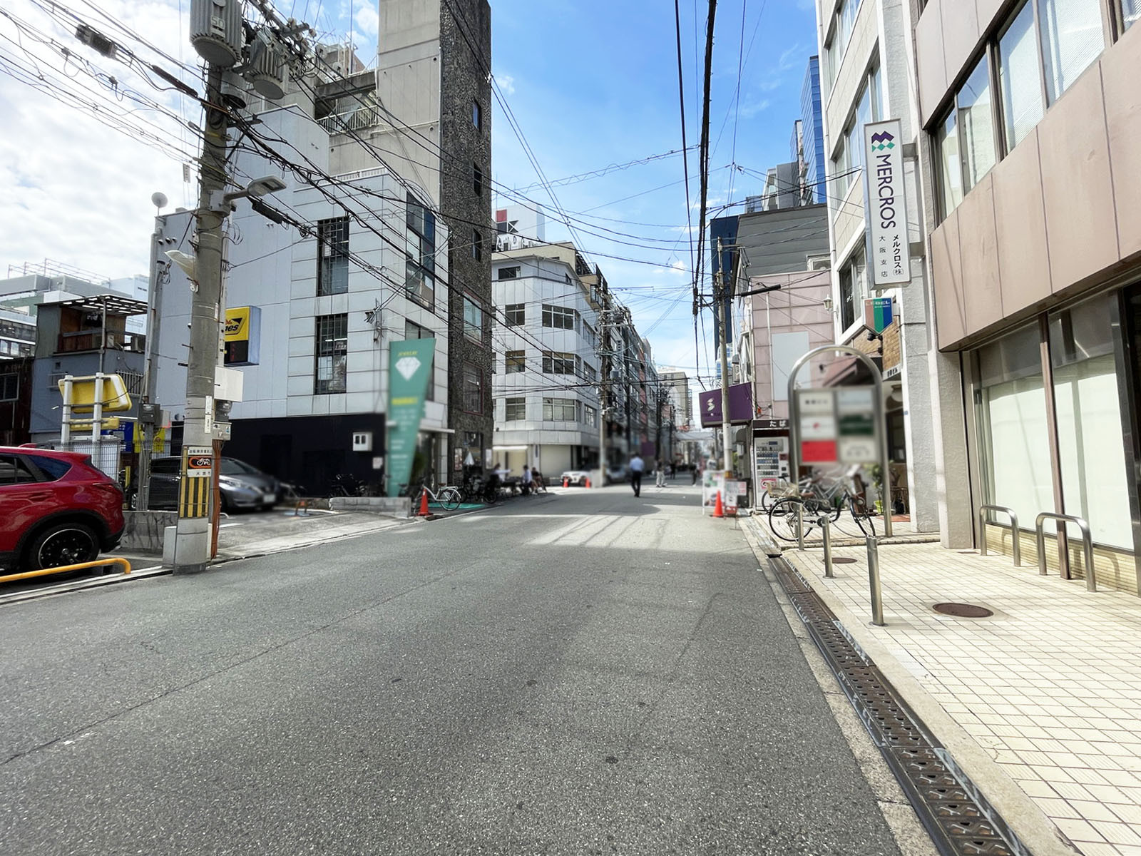 日宝南船場ビル前面の通り