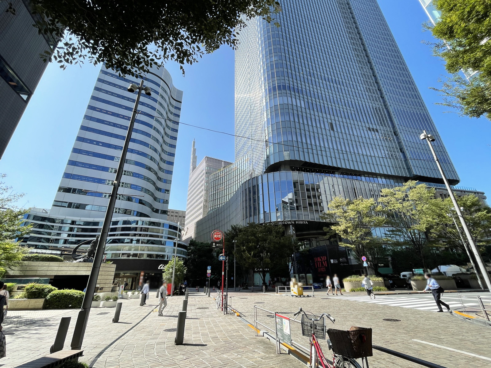 付近の商業施設