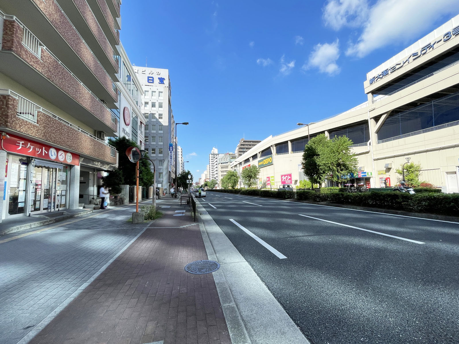 S-BUILDING新大阪前面の通り