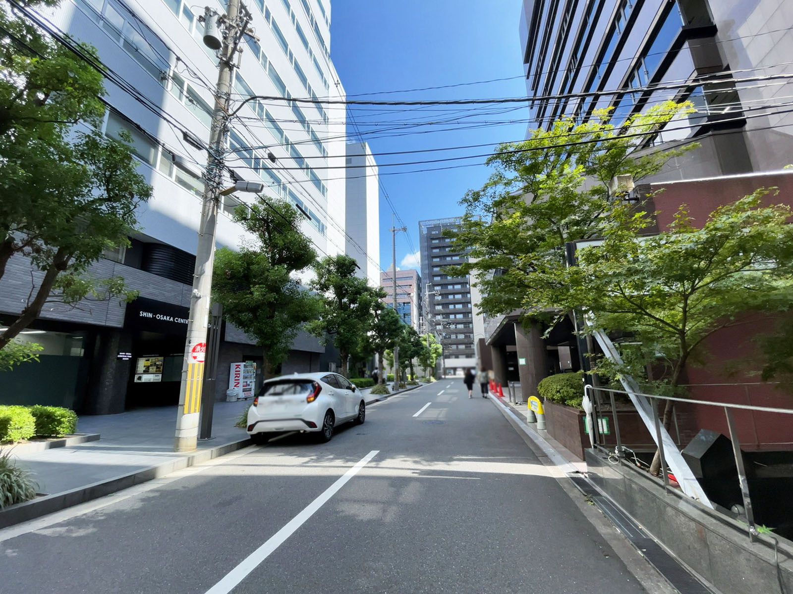 新大阪大日ビル前面の通り