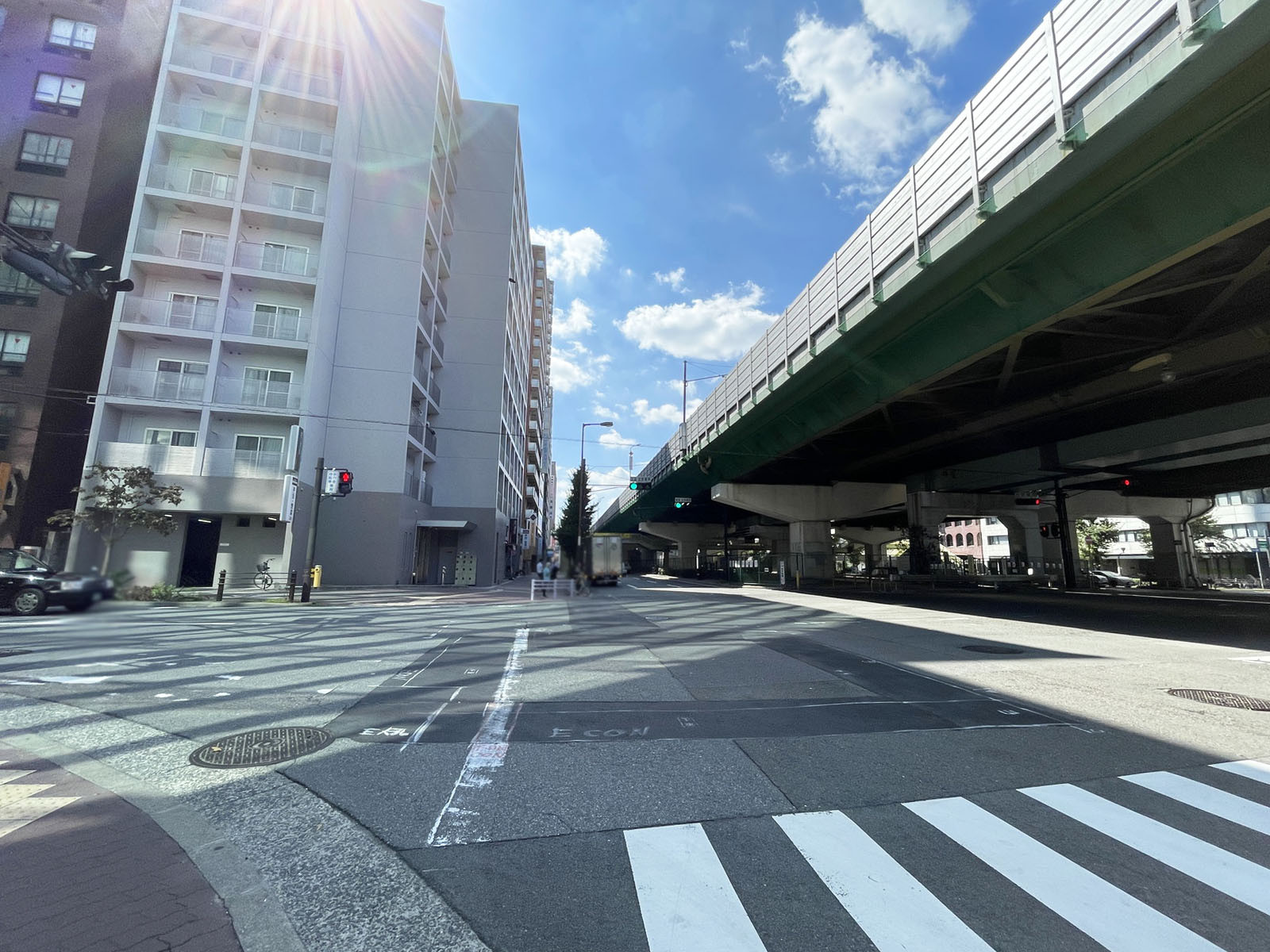 MF新大阪ビル前面の通り