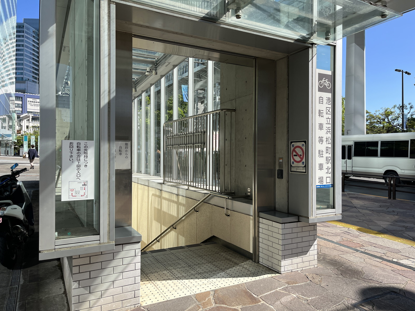 至近の地下駐輪場