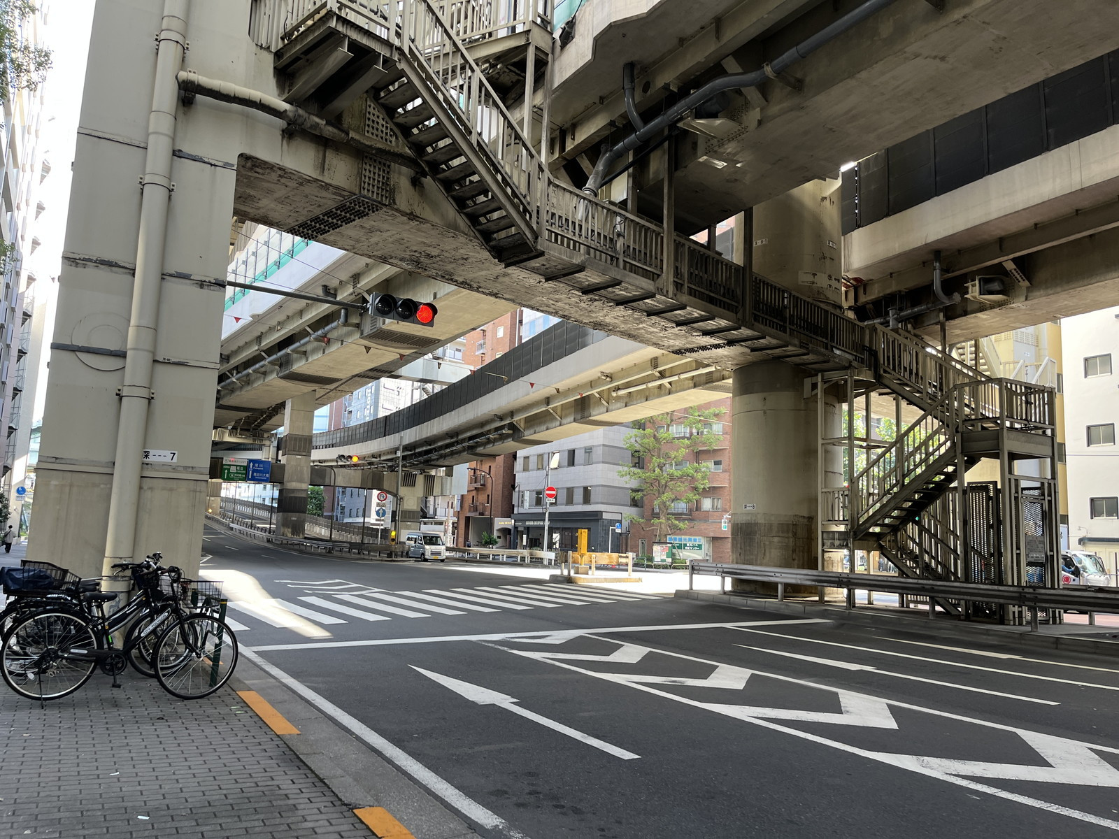 付近の清洲橋通り