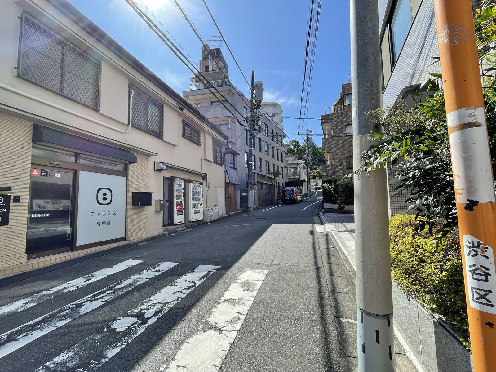 代々木FTビル前面の通り