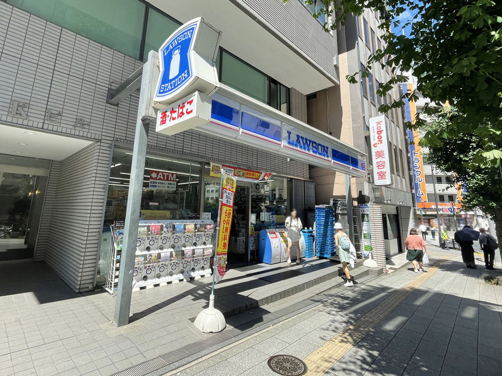 徒歩3分のローソン 神田明神店