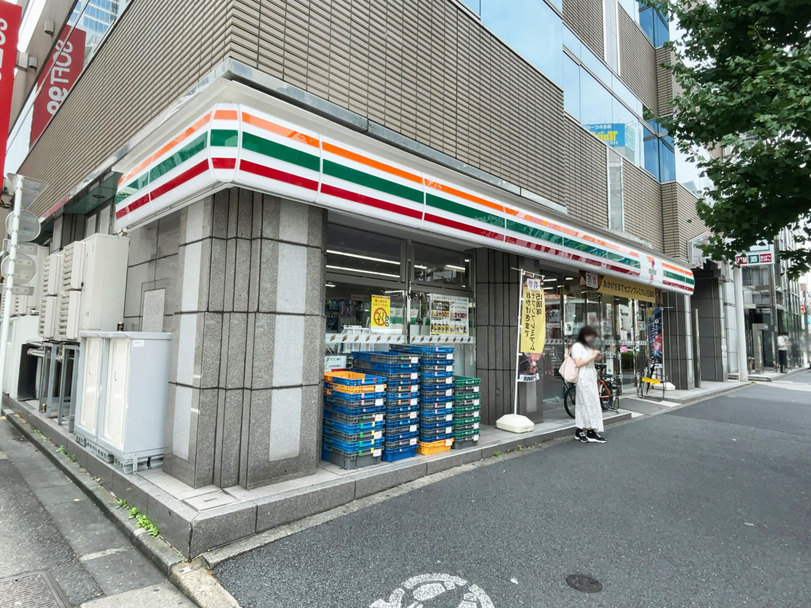 至近のセブン-イレブン 外神田4丁目店