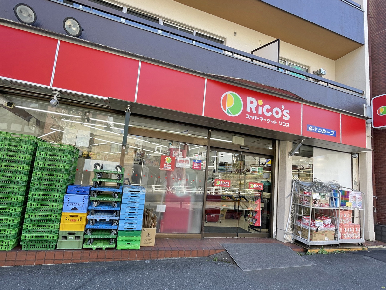 徒歩3分のローソン代々木1丁目店