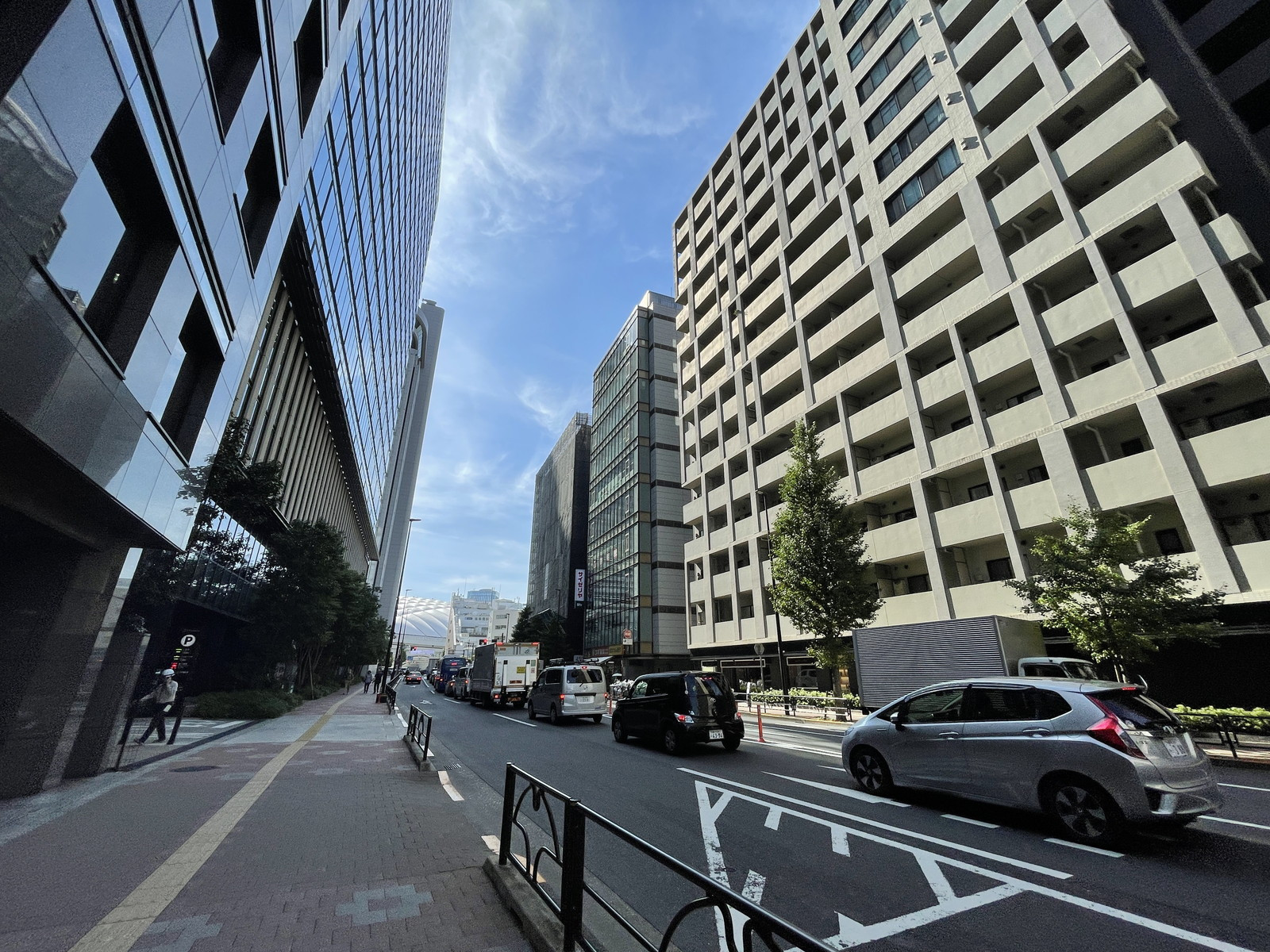 ライジングスクエア後楽園前面の通り