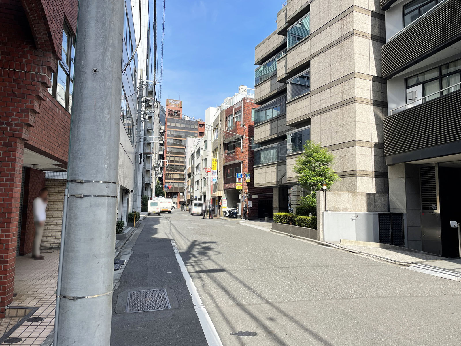 JP‐BASE神田前面の通り
