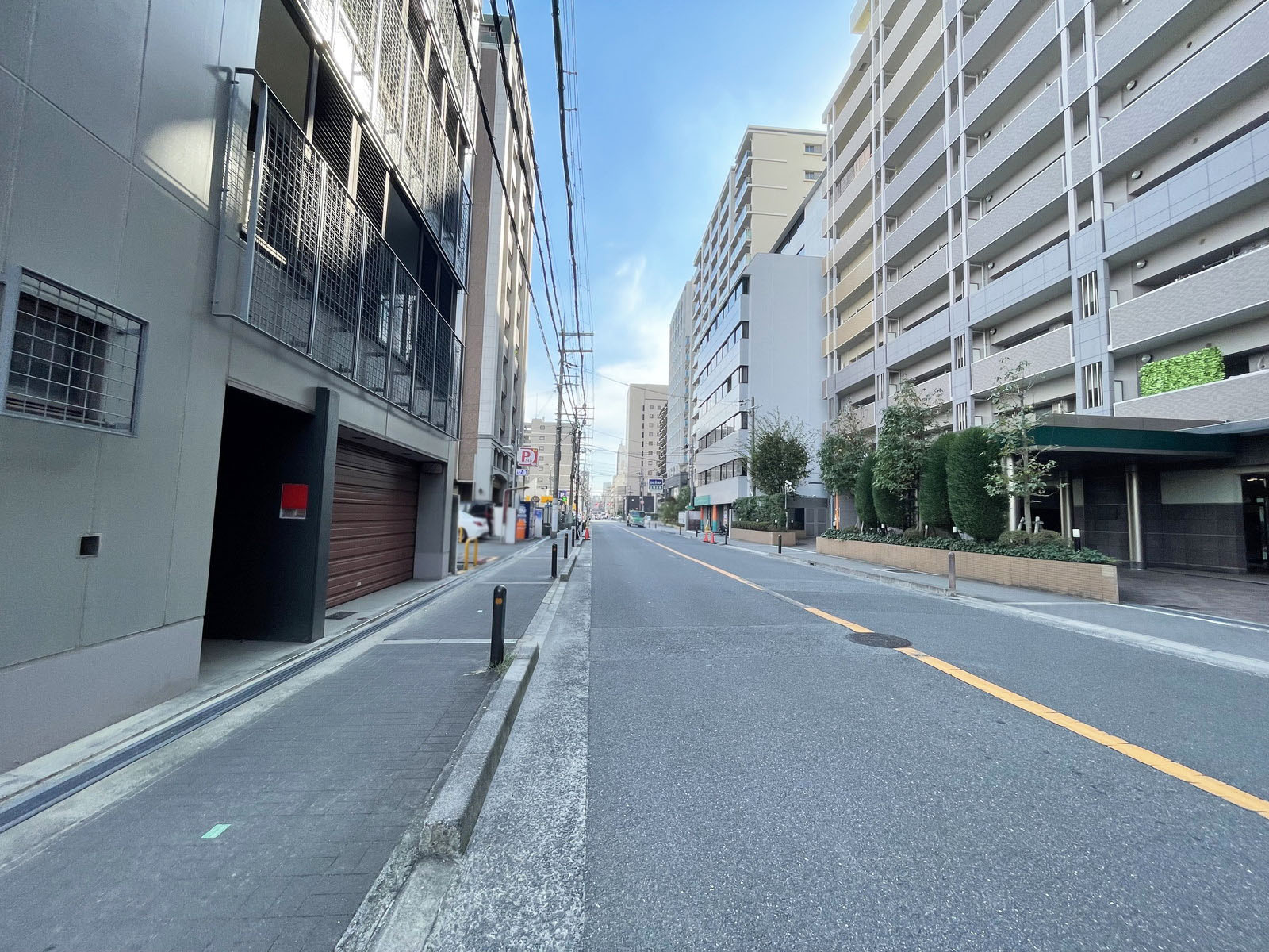 第2江坂ソリトンビル前面の通り