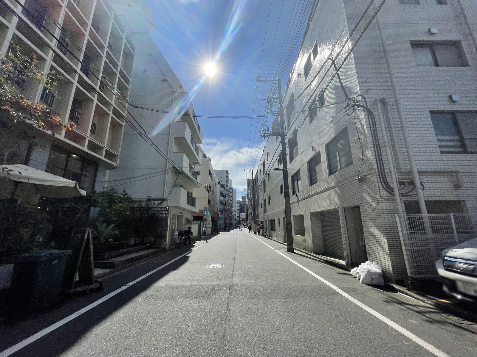 田辺コーポ前面の通り