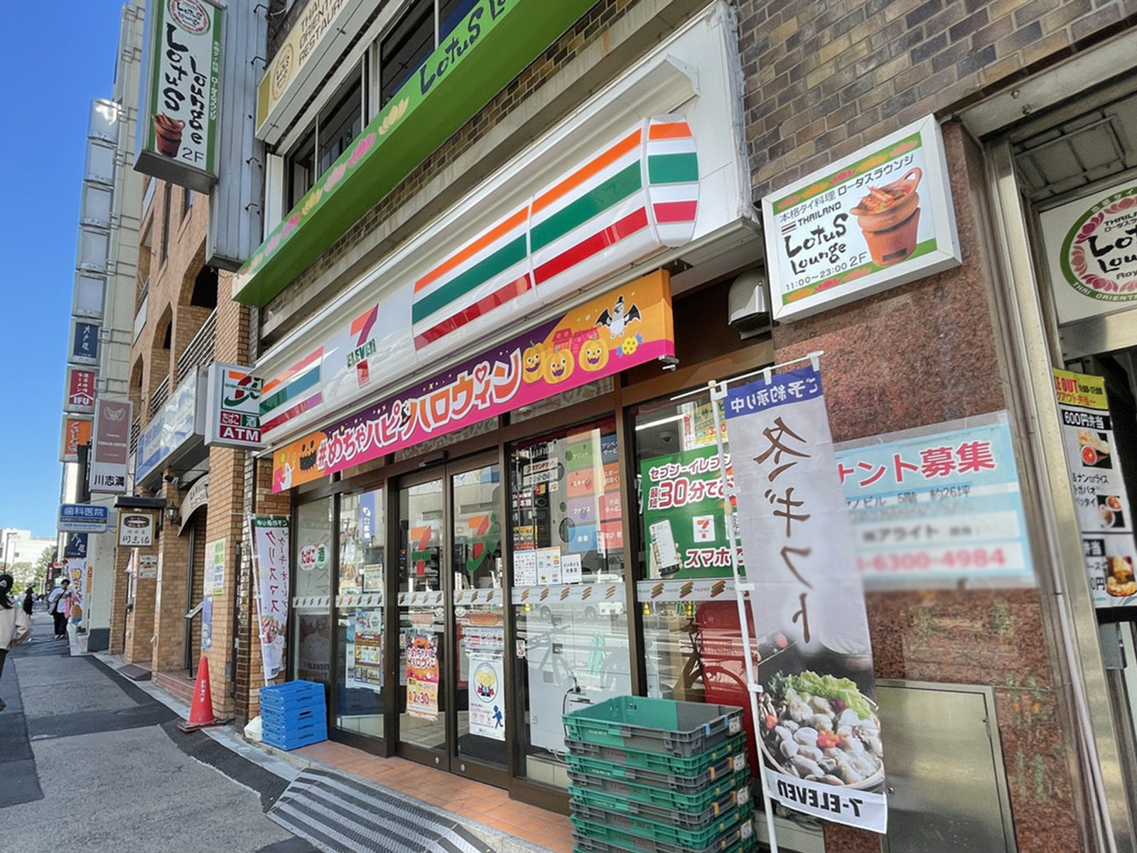 徒歩1分のセブンイレブン外苑前駅前店