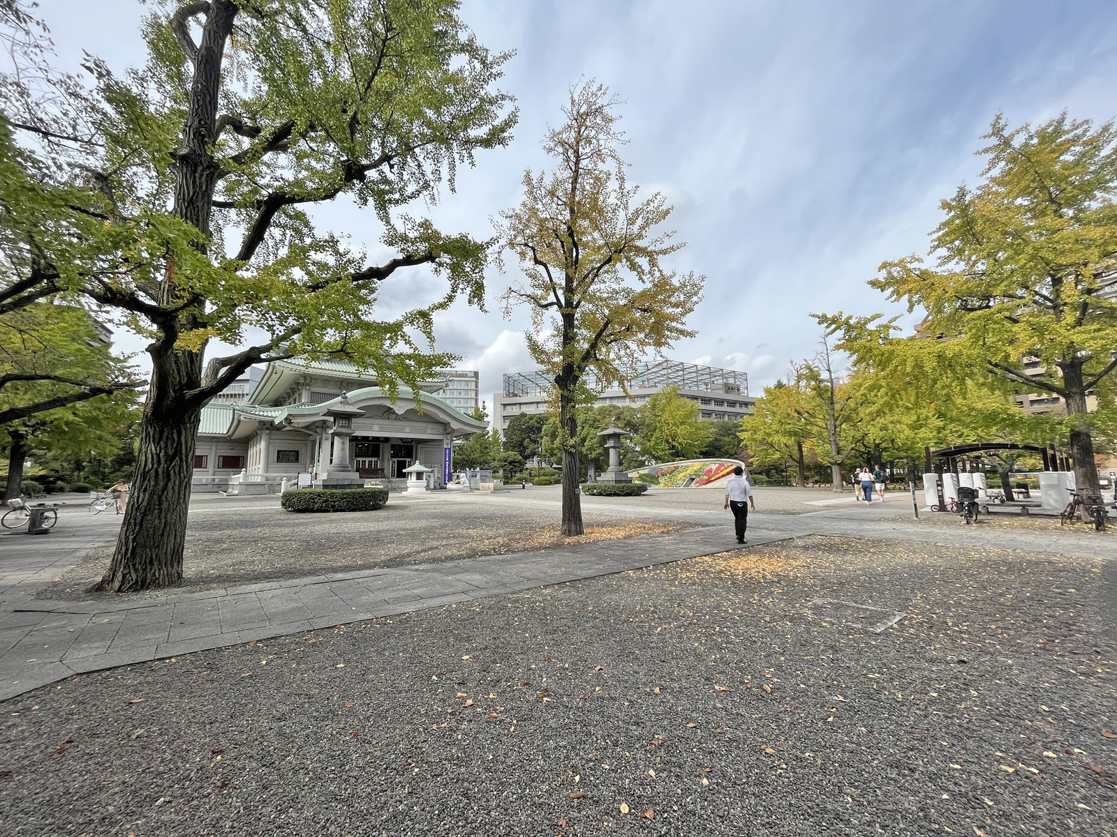 同じ並びの横網町公園