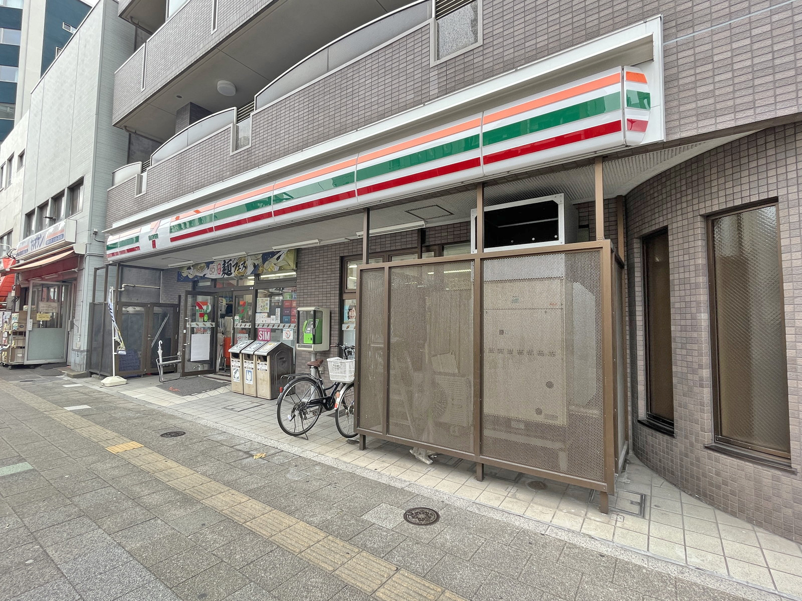徒歩3分のセブンイレブン墨田両国三丁目店