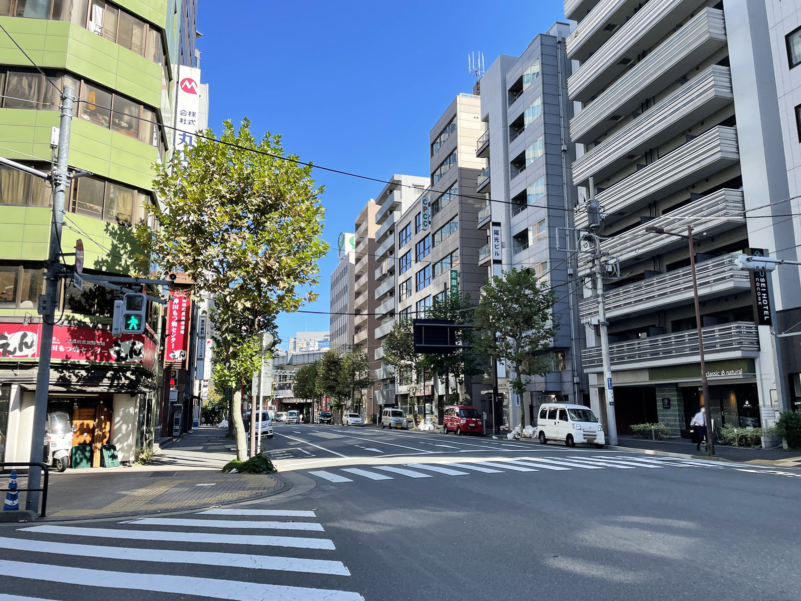 SPビル前面の通り