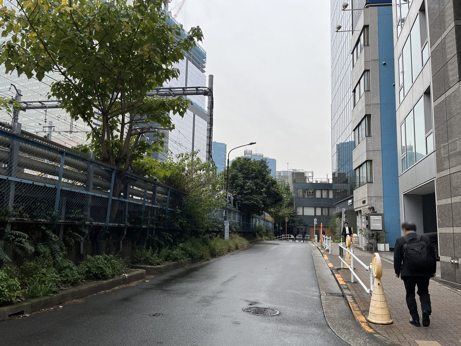 PMO浜松町3ビル前面の通り