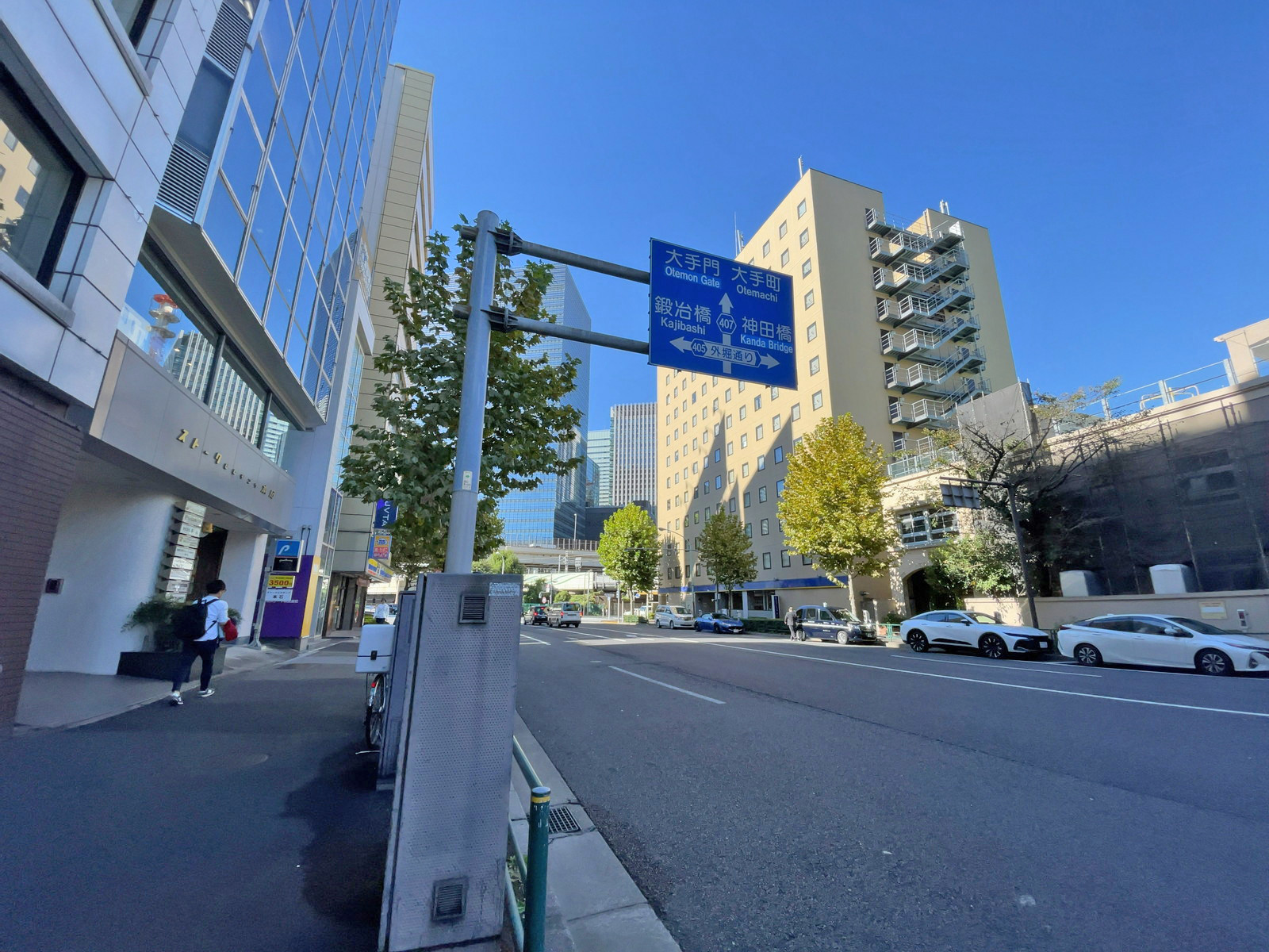 常盤ビル前面の通り