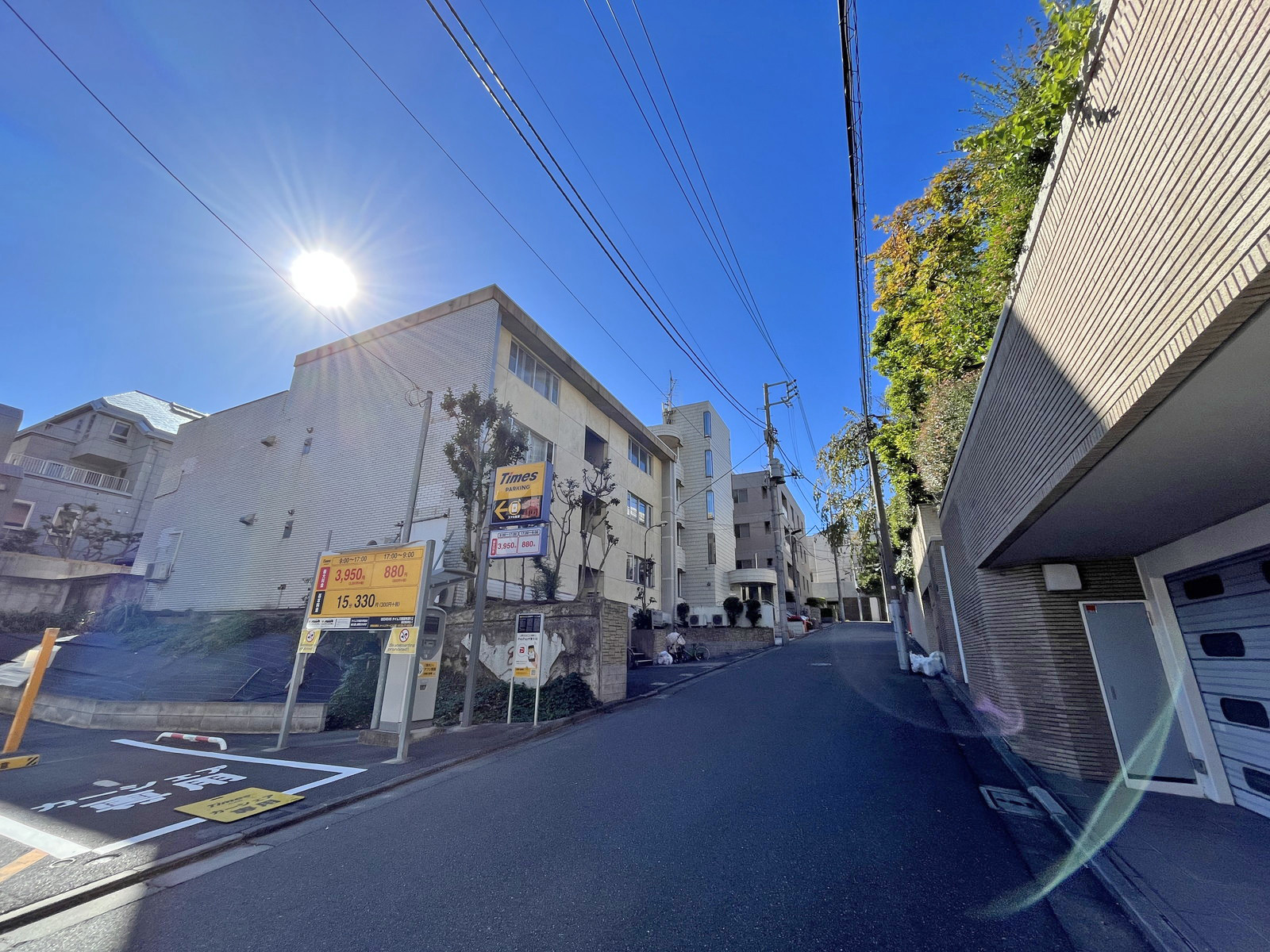 カーサ麻布西館前面通り
