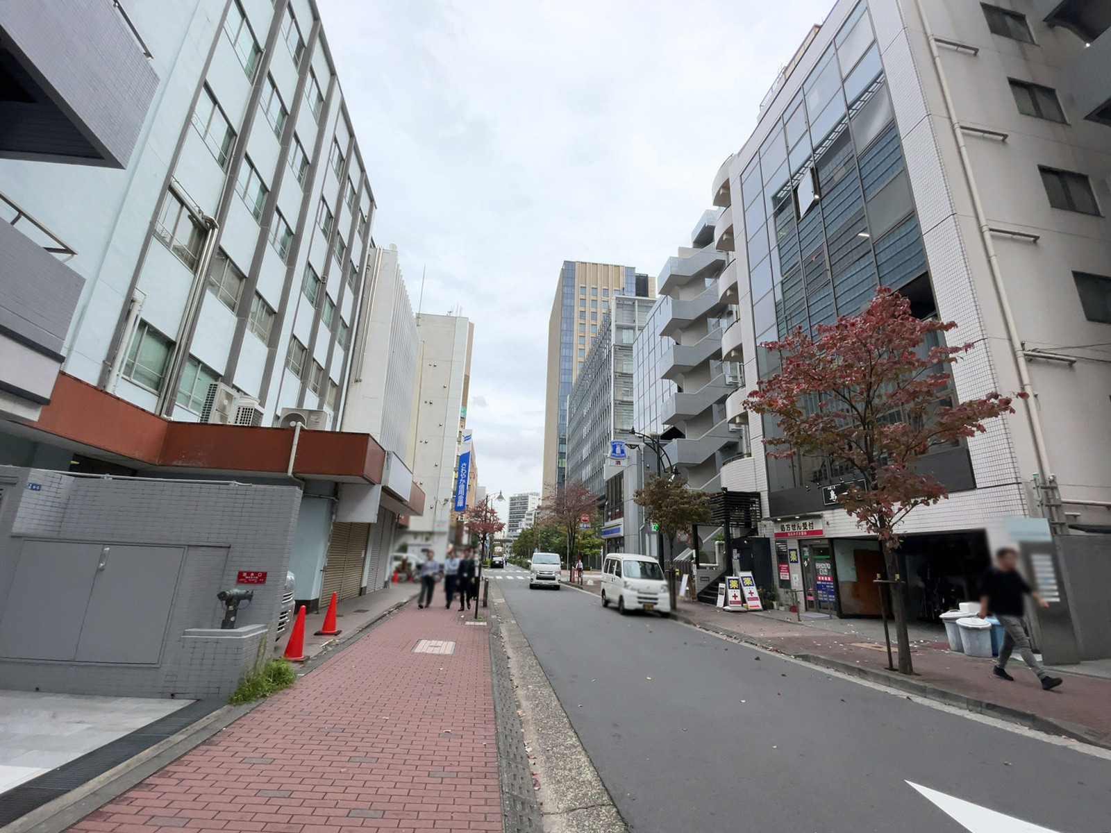 Biz Feel 田町前面の通り