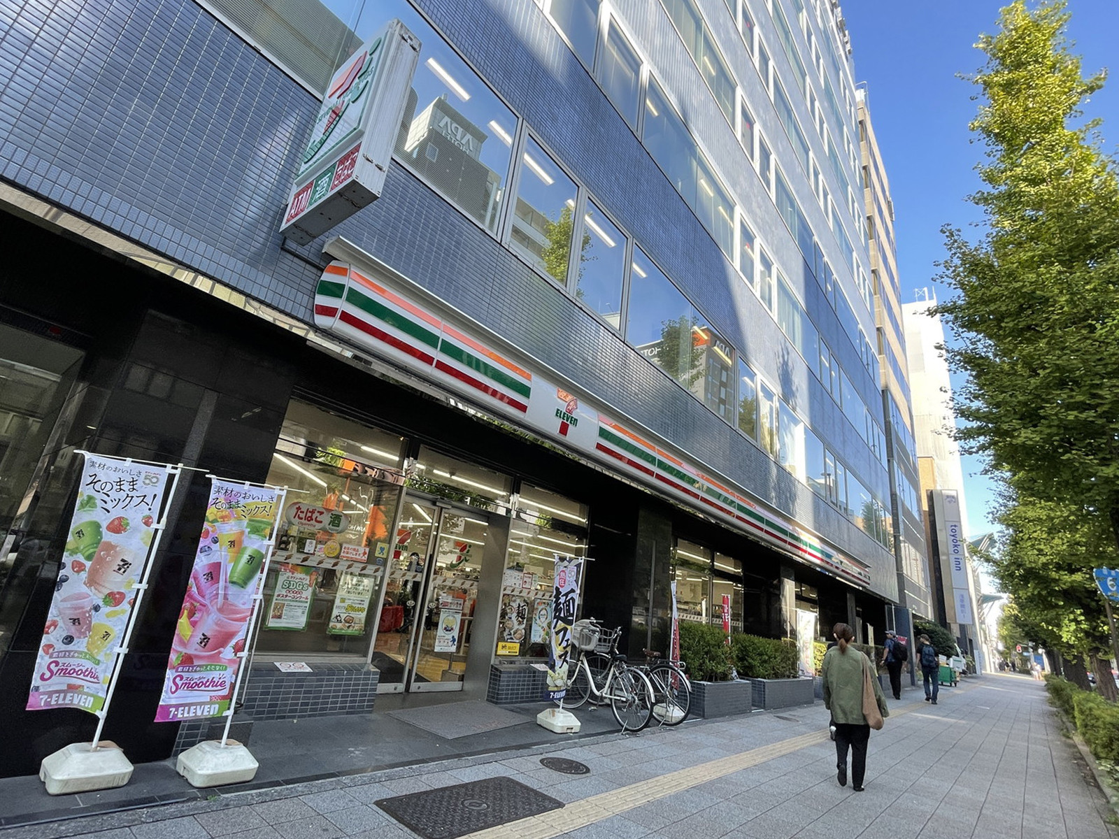 徒歩1分のセブンイレブン台東駒形1丁目店