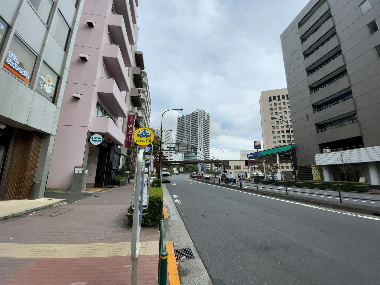 第三協栄ビル前面の通り