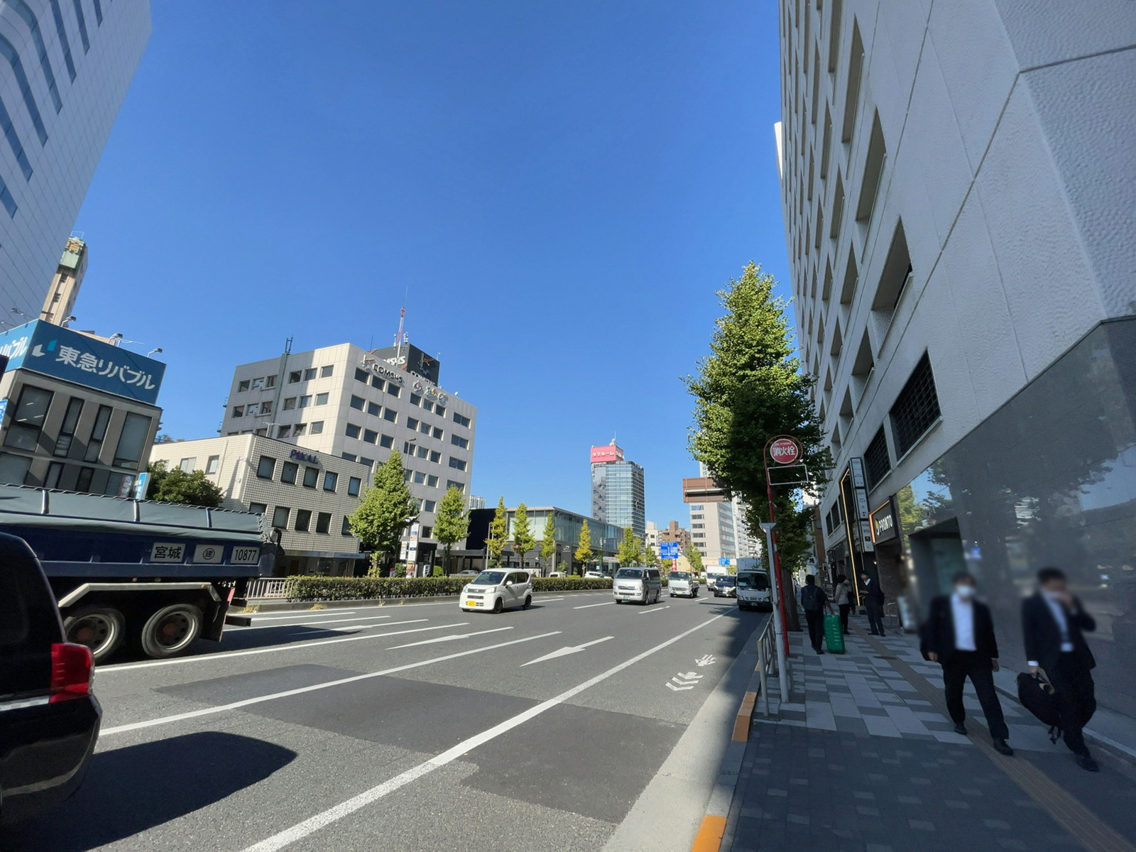 高輪カネオビル前面の第一京浜