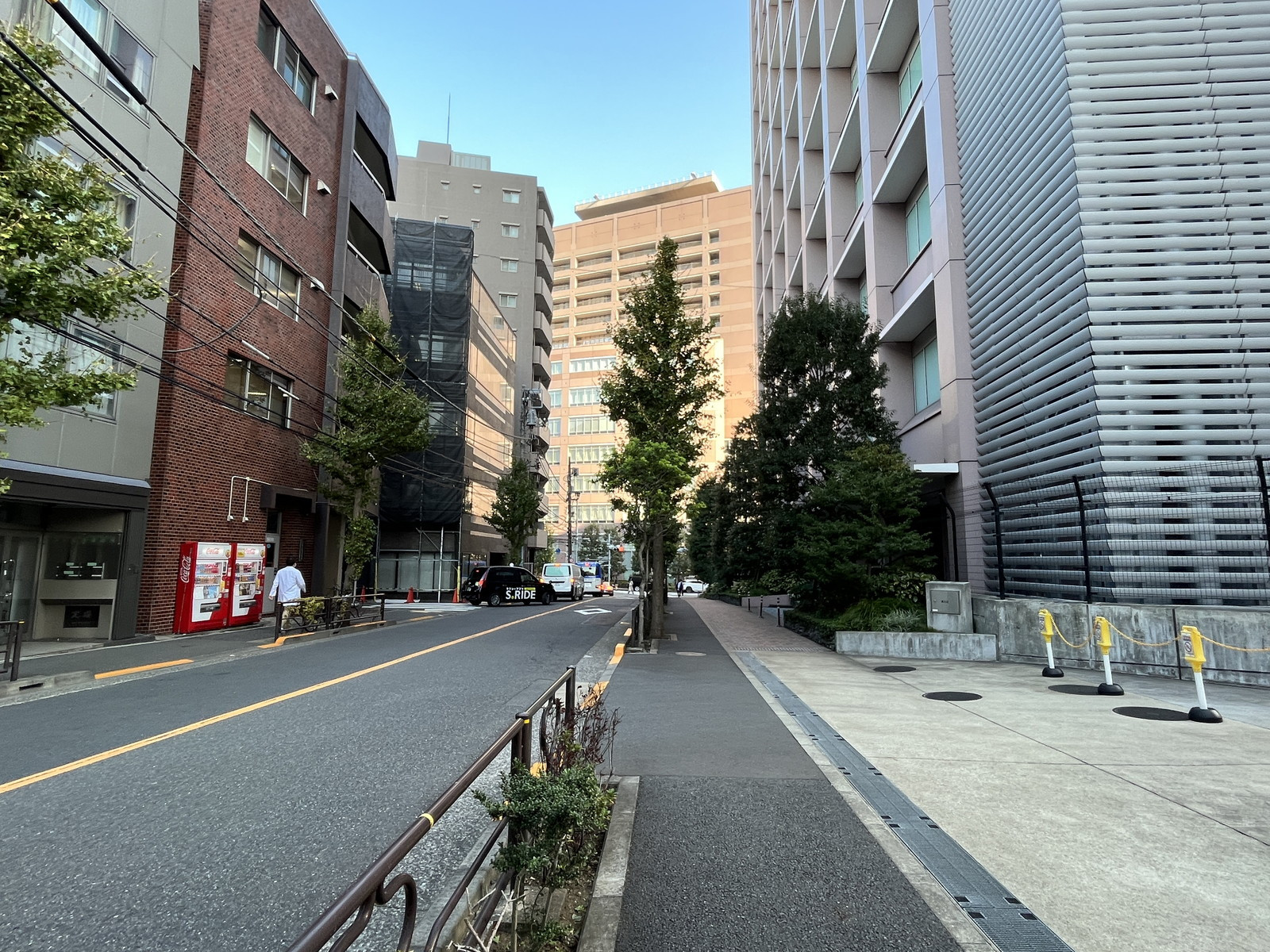 KTビル前面の通り