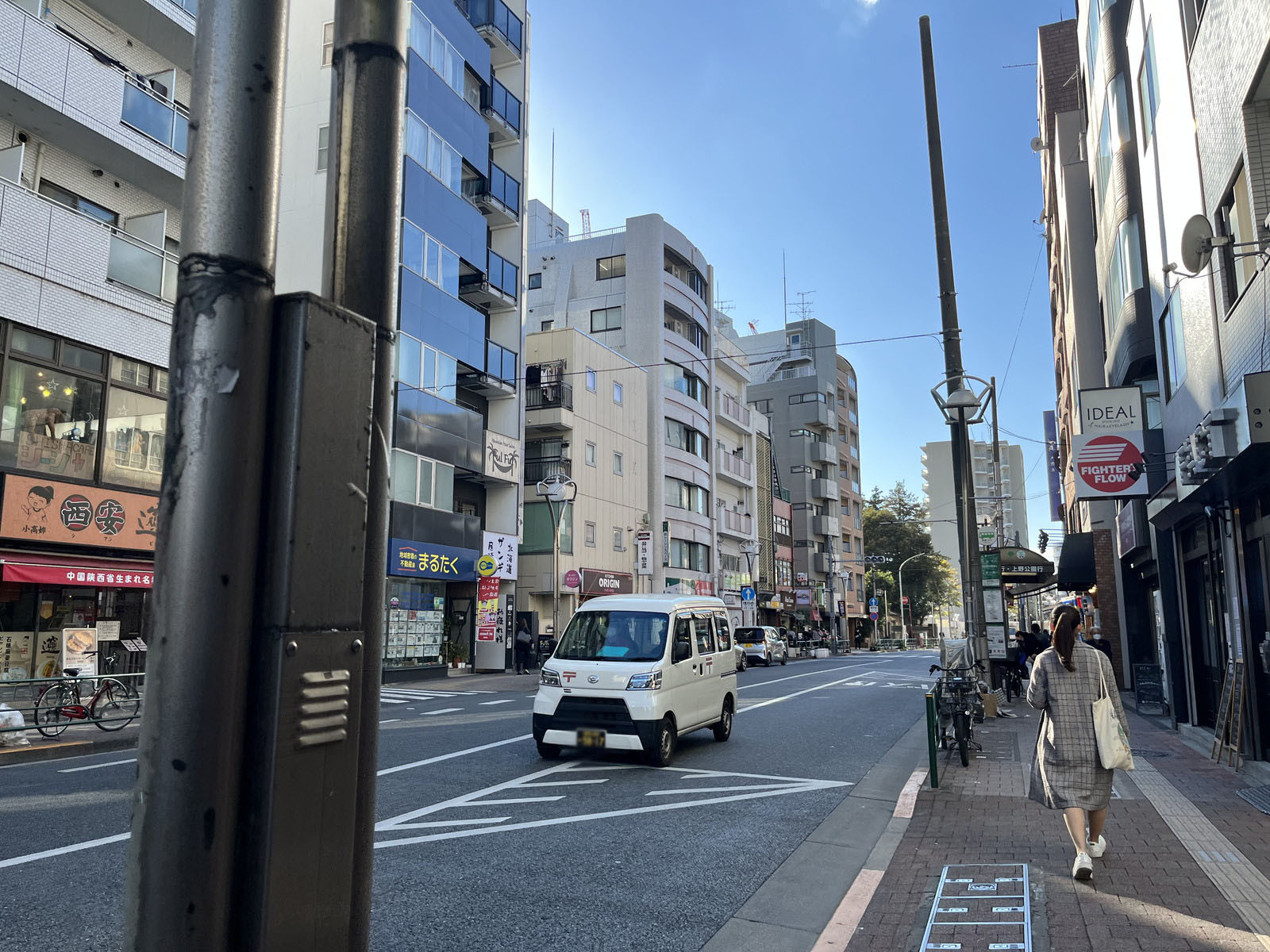付近の早稲田通り