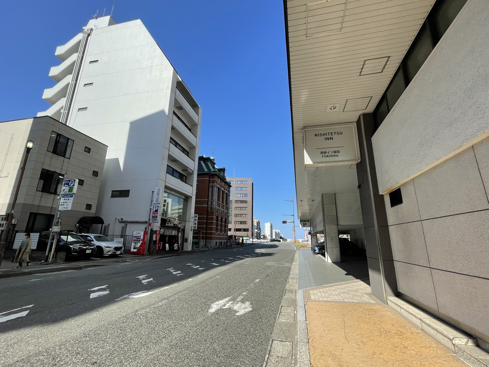 天神MTビル前面の通り