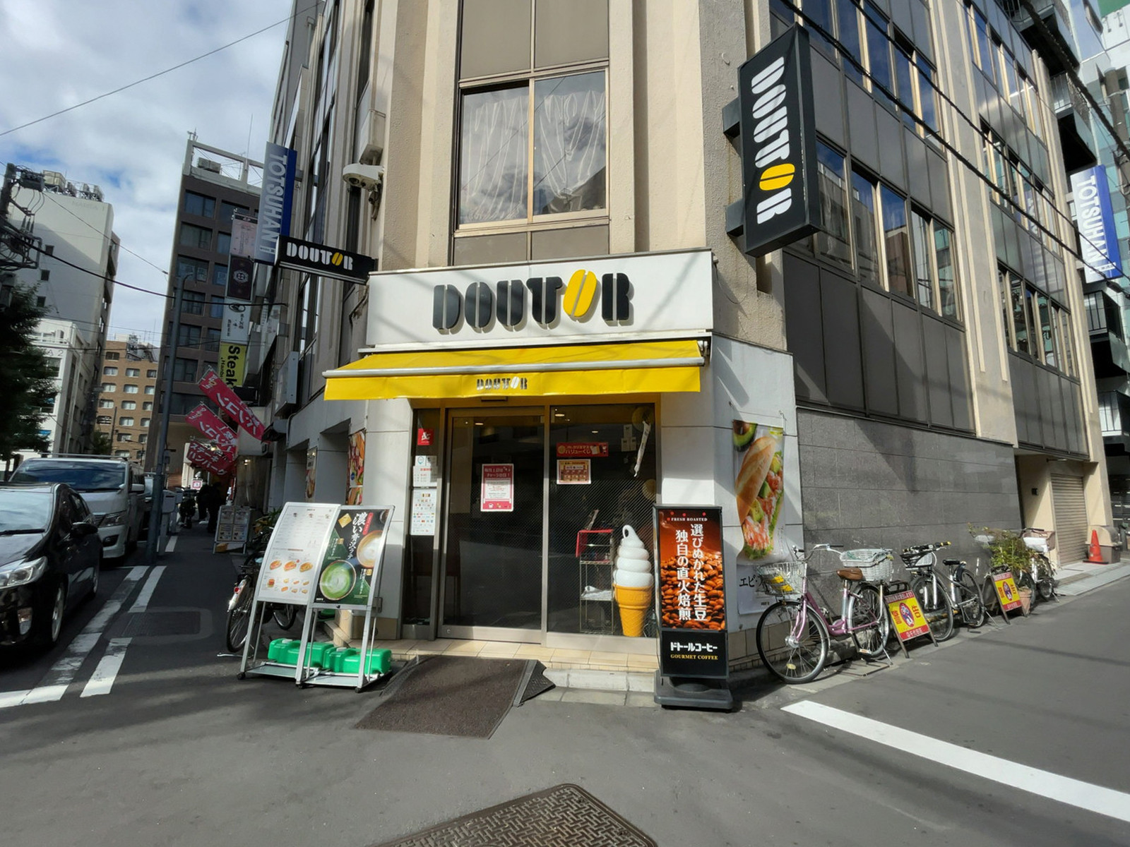 徒歩2分のドトールコーヒーショップ 外神田1丁目店