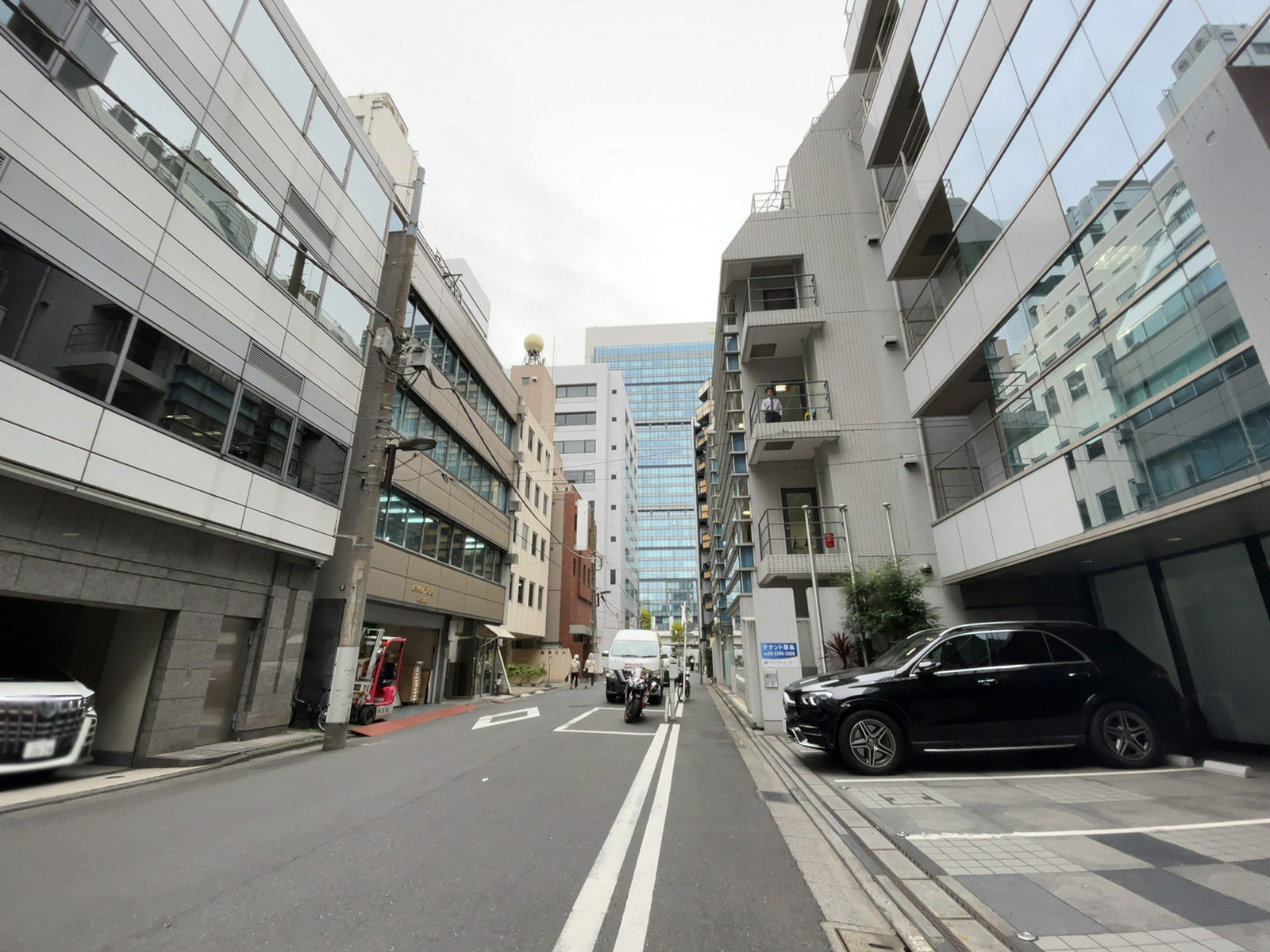 セントラル大手町前面の通り