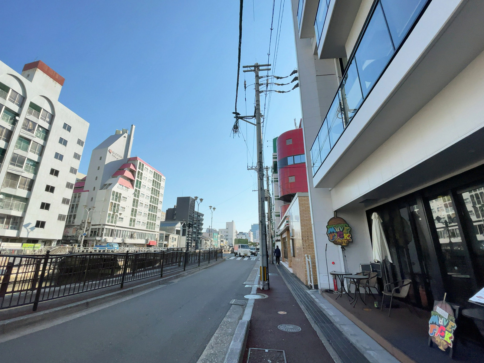 NO.R中洲前面の博多川通り