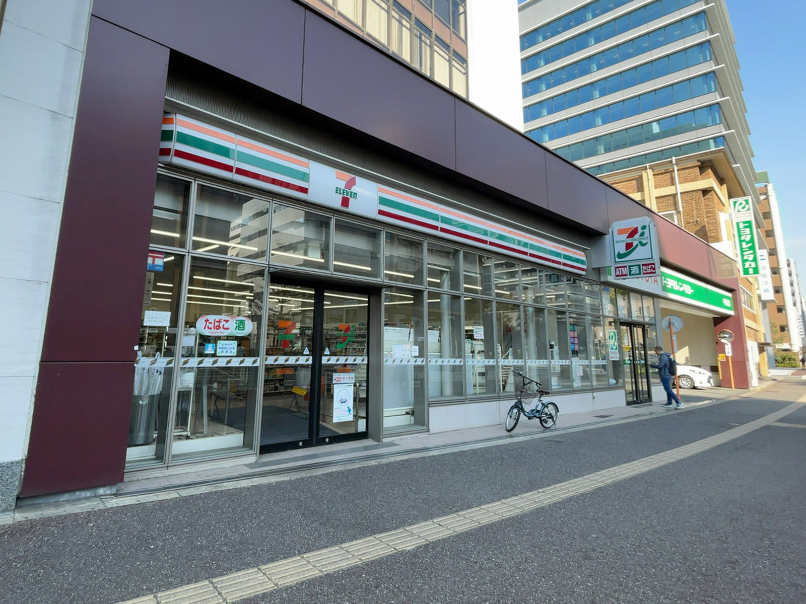 徒歩１分のセブンイレブン 博多中洲中島町店
