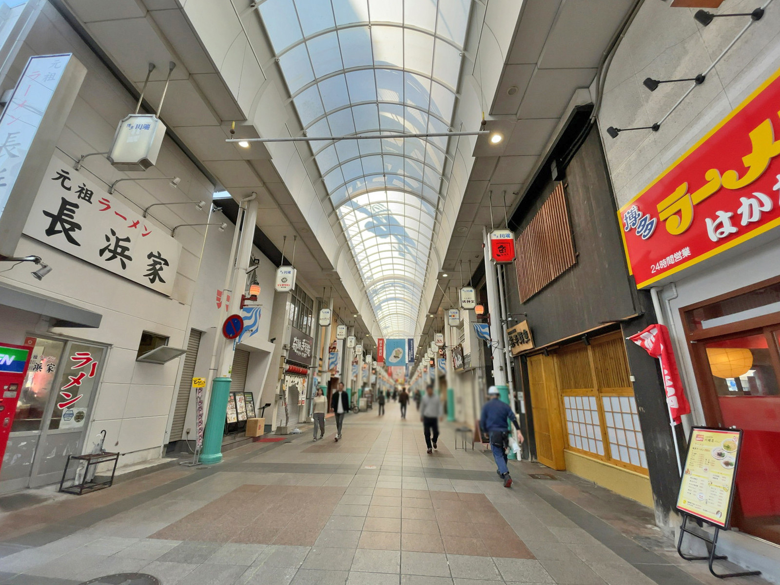 徒歩1分の川端通商店街