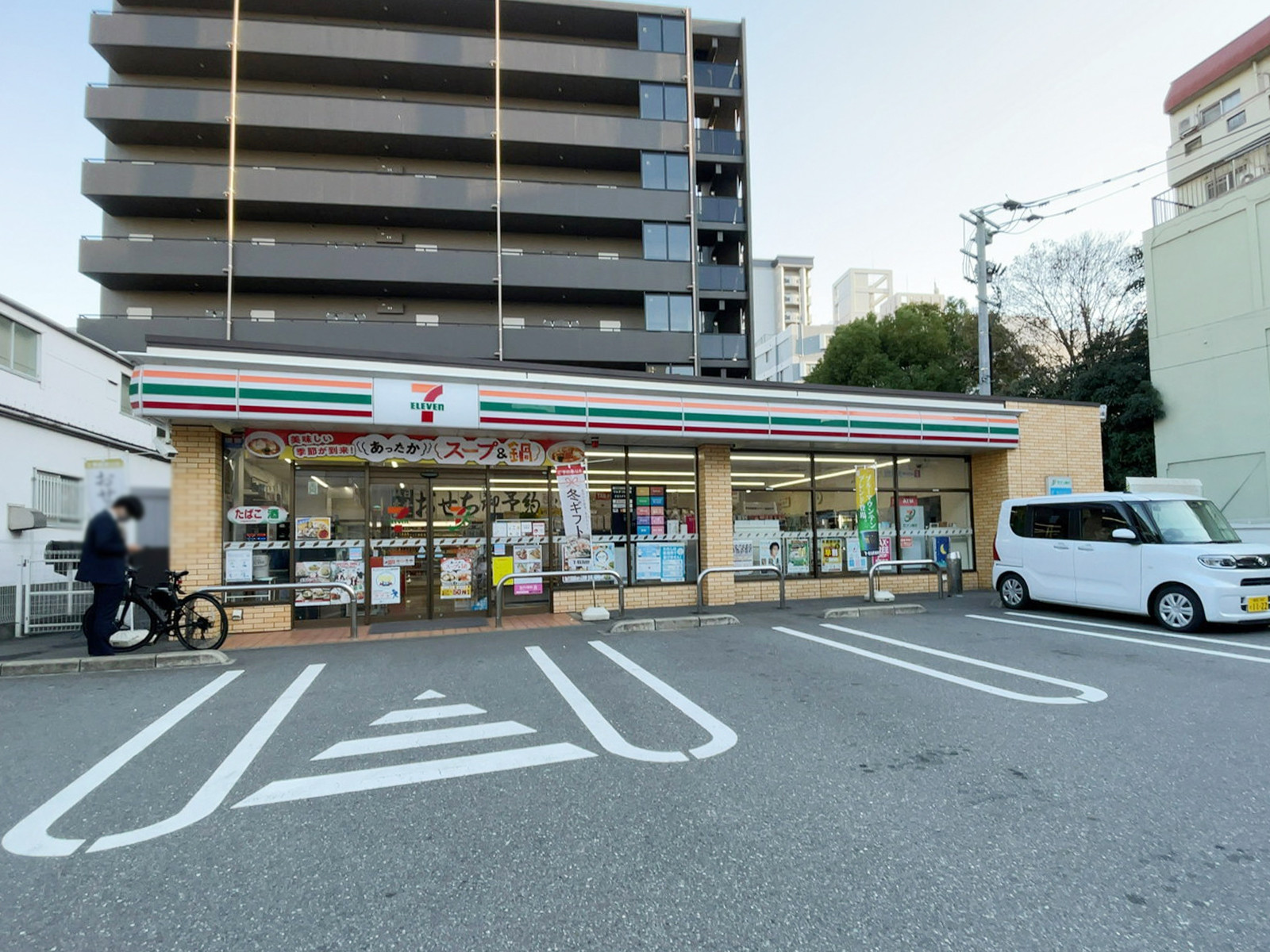 徒歩3分のセブンイレブン 博多出来町通り店