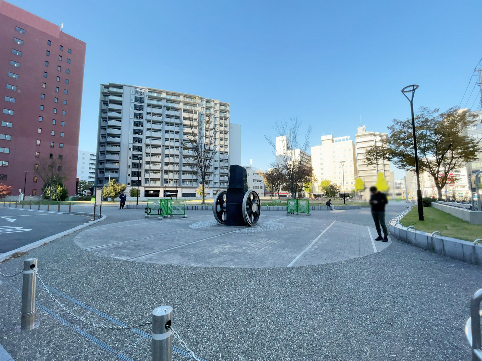 徒歩3分の出来町公園