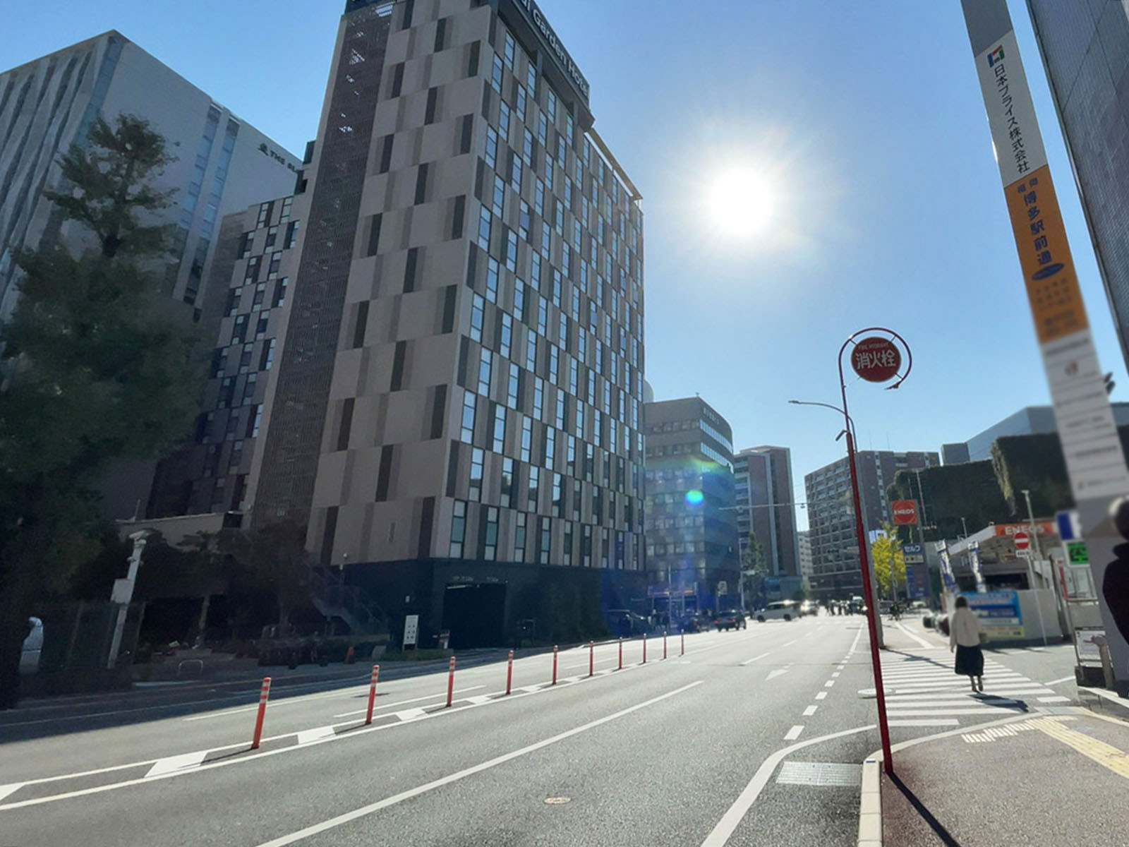 博多ゼネラルビル前面の通り