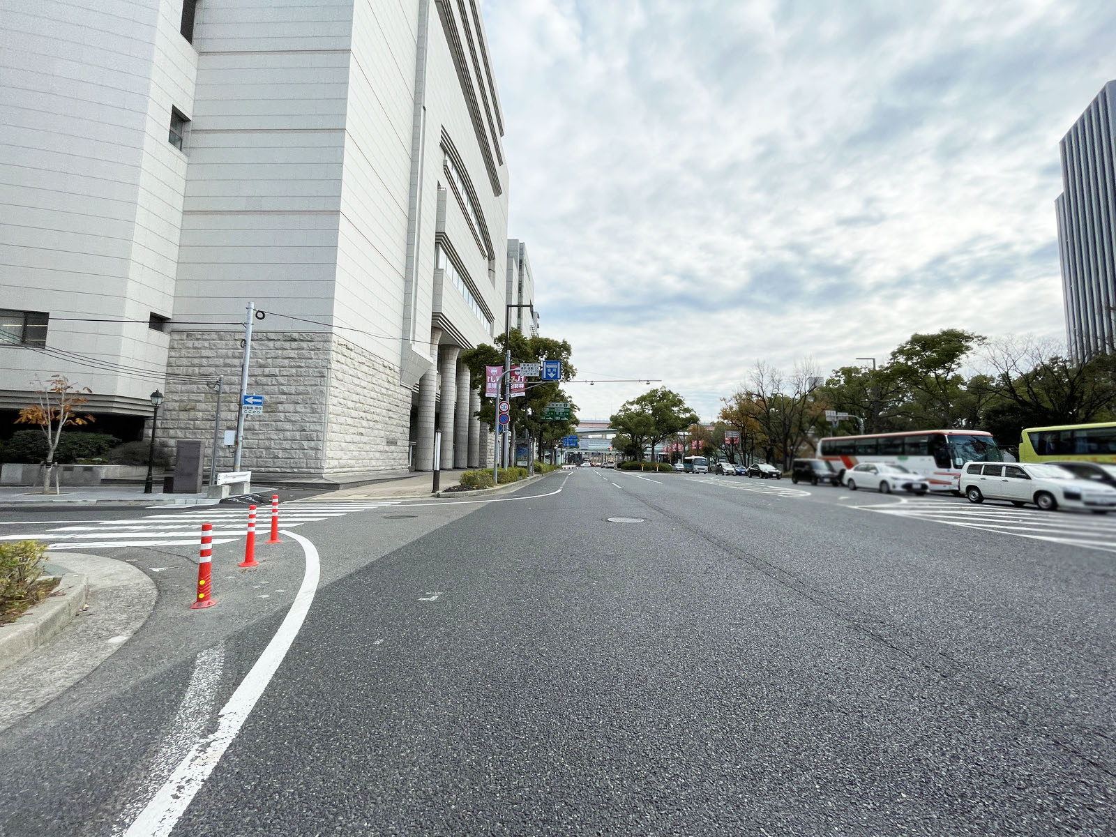 田嶋ビル前面の通り