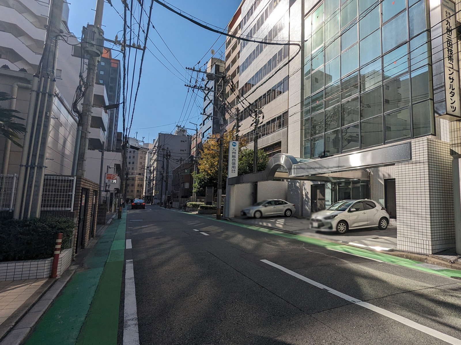 アスティア博多ビル前面の通り