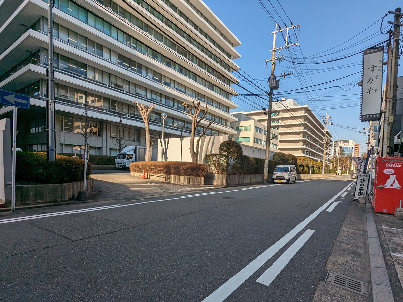 池松ビル前面の通り